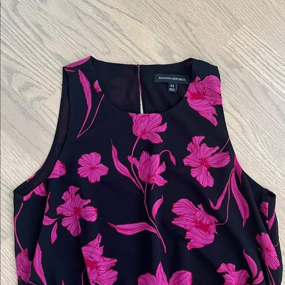 Banana Republic | lined sleeveless floral top | women’s XS - Picture 5 of 8